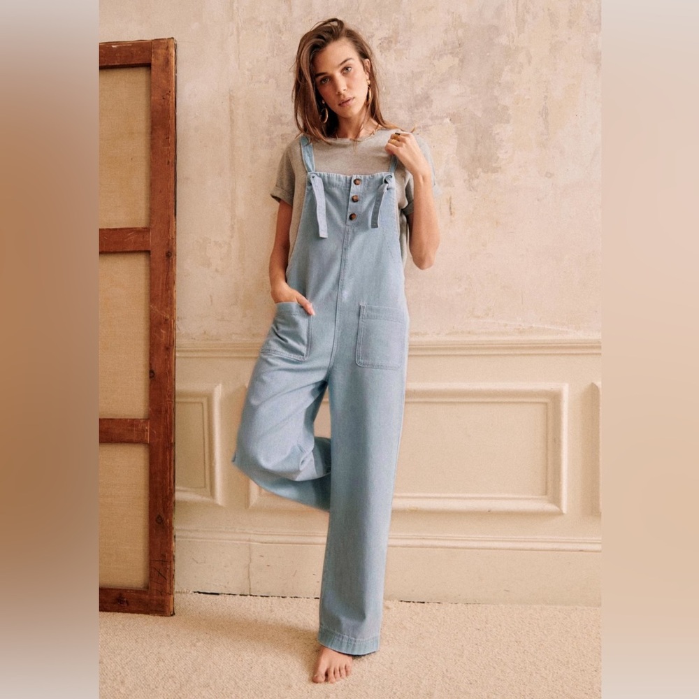 Sézane Brian Jumpsuit in Light Blue, size 4 / 36 NWT